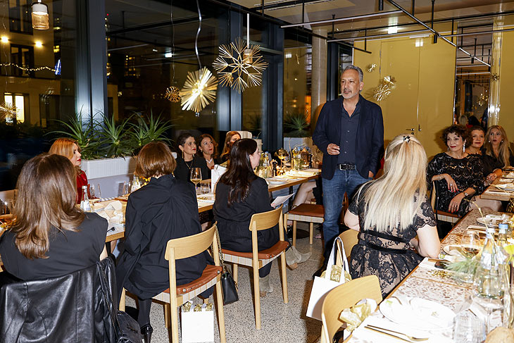 Sanjiv Singh beim Dine, Dance & Do Good Dinner zu Gunsten von Women for Women International by Wertheim Village im Kimpton Main am 09.12.2025 in Frankfurt /M (@Foto: Isa Foltin/Wertheim Village via Getty Images) /  